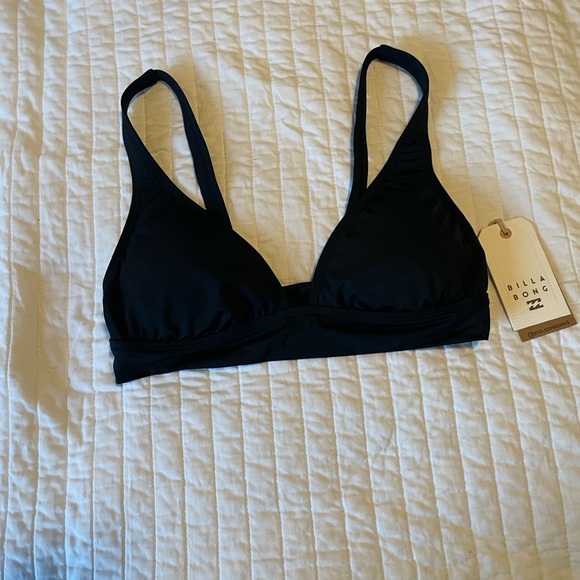 Billabong Other - NWT Billabong classic solid banded bikini top